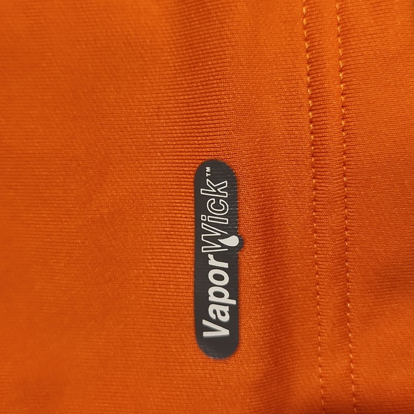 The North Face 1/4 Zip - Large - Picture 2 of 9